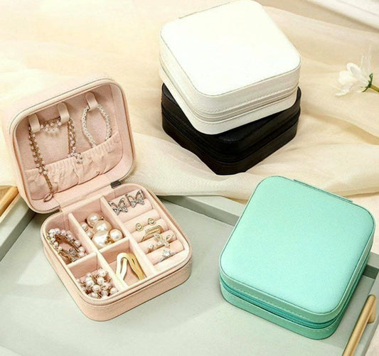 Mini accessories box